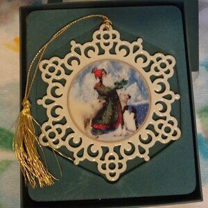 2 Christmas ornaments